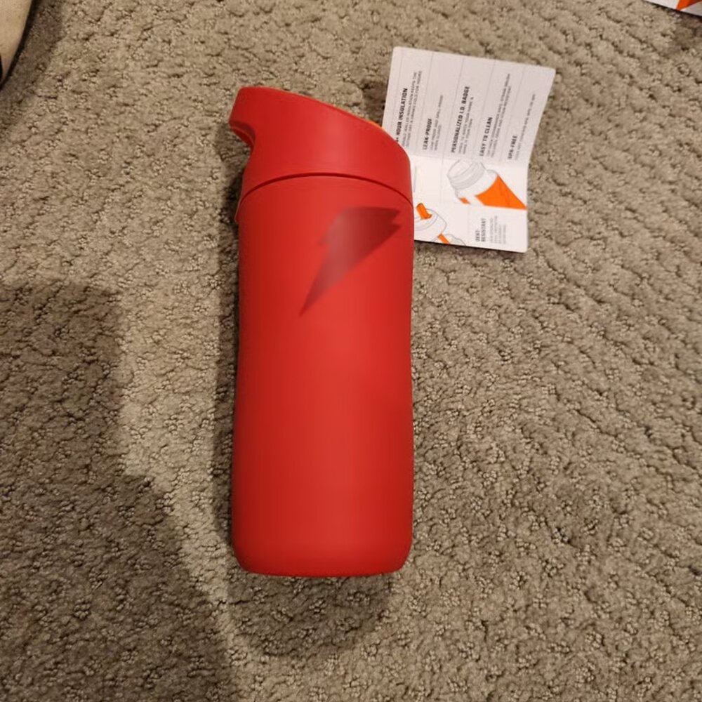 NEW Gatorade 24 Hour insulated Tumbler with straw cleaner. 12oz